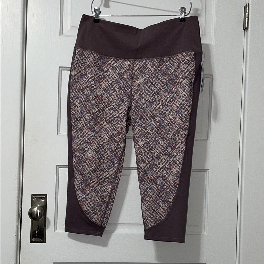 MTA Sport Patterned Athletic Leggings